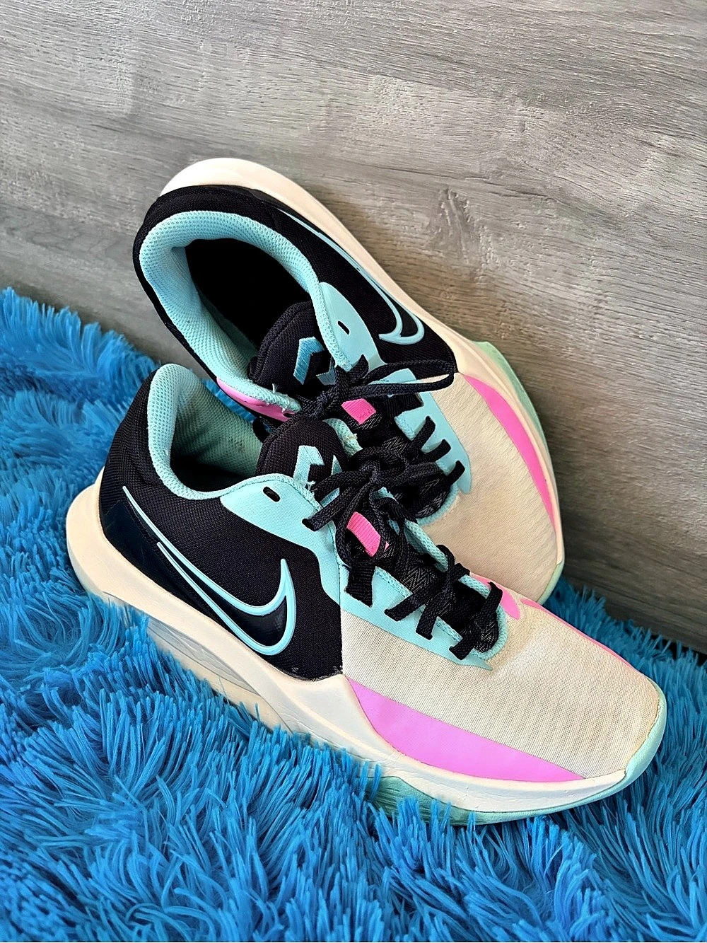 Nike Air Zoom G.T. Cut Academy Athletic Shoes Pink & Black (7.5)